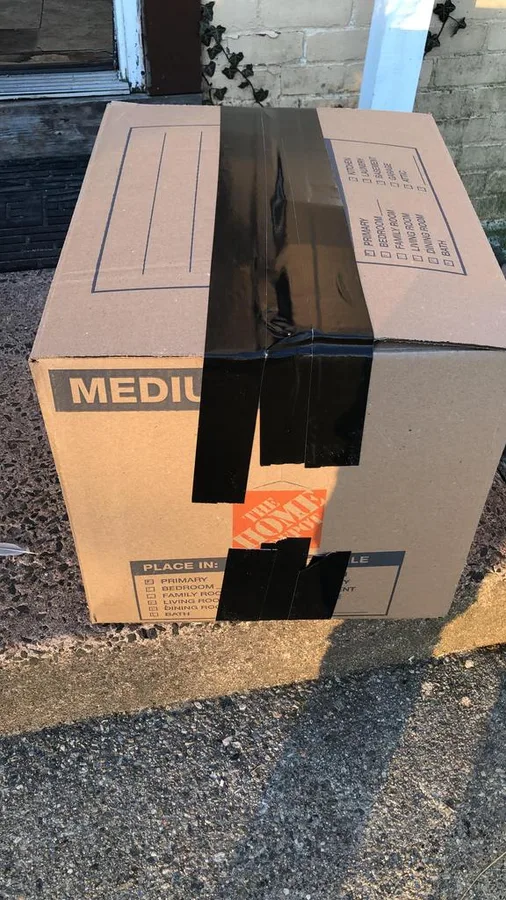 Foto real de caja entregada