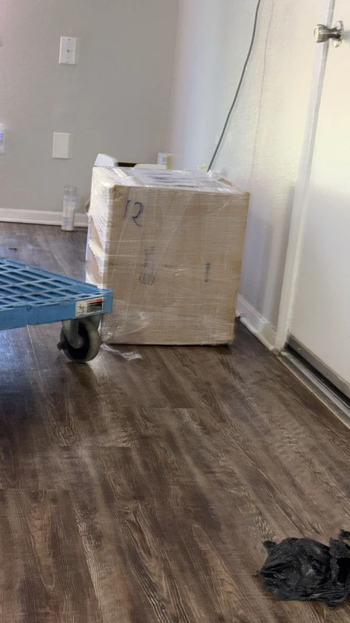 Foto real de caja entregada